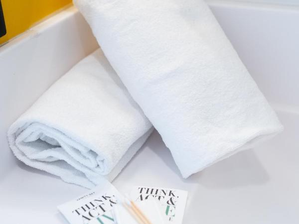 B&B HOTEL Marseille Centre La Joliette : photo 7 de la chambre chambre double supérieure