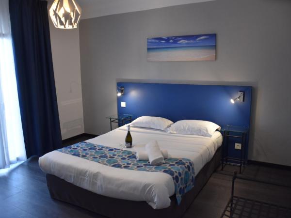 Hôtel Bel Azur : photo 1 de la chambre chambre double confort - vue sur mer