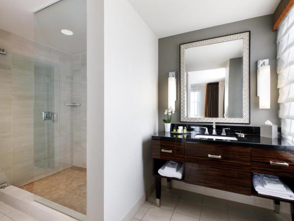 Colcord Hotel Oklahoma City, Curio Collection by Hilton : photo 6 de la chambre chambre d'angle lit king-size