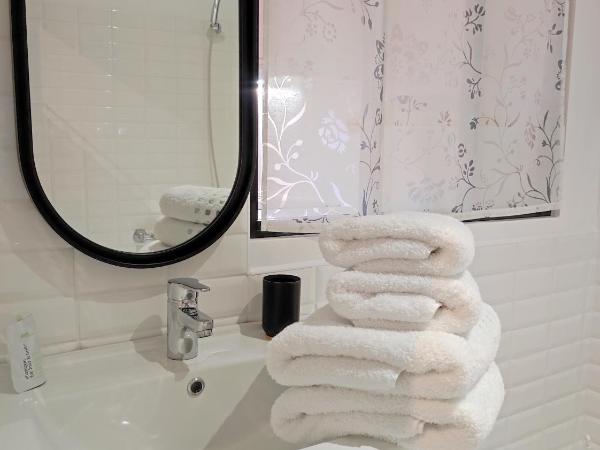 La Gourgasse Vieille : photo 6 de la chambre studio avec vue sur jardin