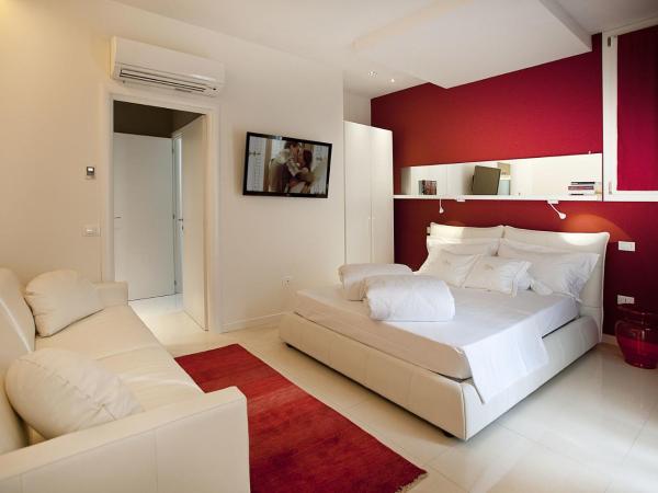 Opera Relais De Charme - Aparthotel : photo 10 de la chambre studio supérieur avec balcon