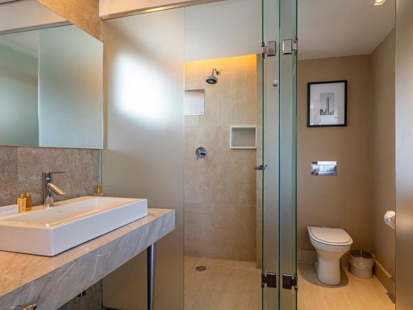 You Stay at Vila Olimpia - ITC : photo 8 de la chambre chambre lit king-size deluxe