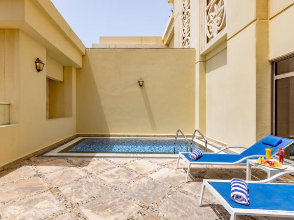 Roda Amwaj Suites Jumeirah Beach Residence : photo 7 de la chambre appartement de grand standing avec piscine privée