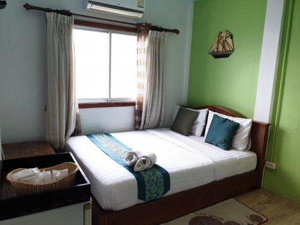 Klai Hat Inn : photo 3 de la chambre chambre double avec salle de bains privative