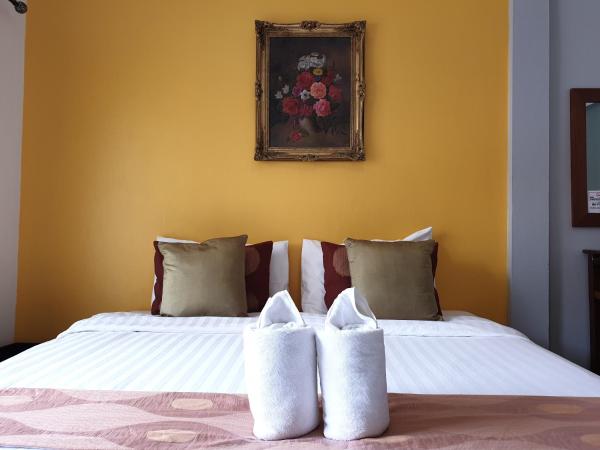 Klai Hat Inn : photo 4 de la chambre chambre lits jumeaux avec salle de bains