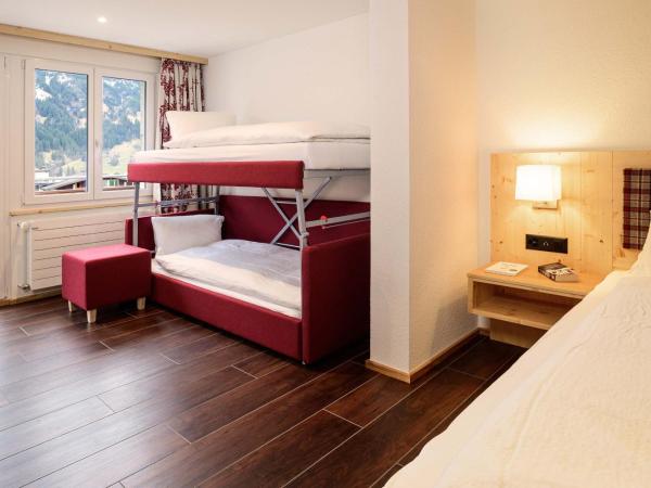 Hotel Caprice - Grindelwald : photo 3 de la chambre chambre double supérieure - vue sur l'eiger
