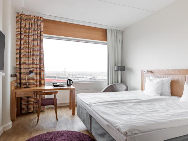 Break Sokos Hotel Flamingo : photo 1 de la chambre chambre standard lit queen-size