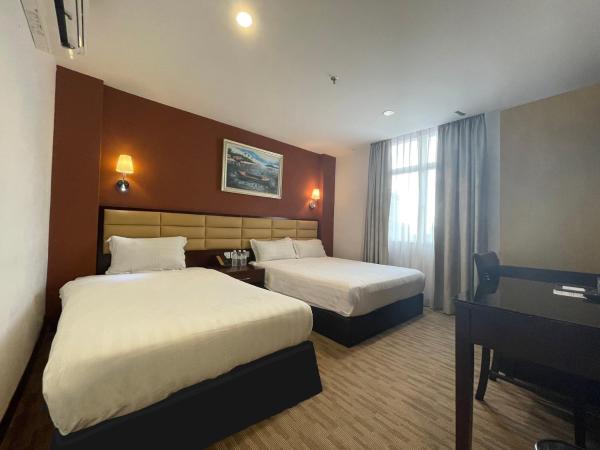 Hallmark Crown Hotel : photo 1 de la chambre chambre triple supérieure