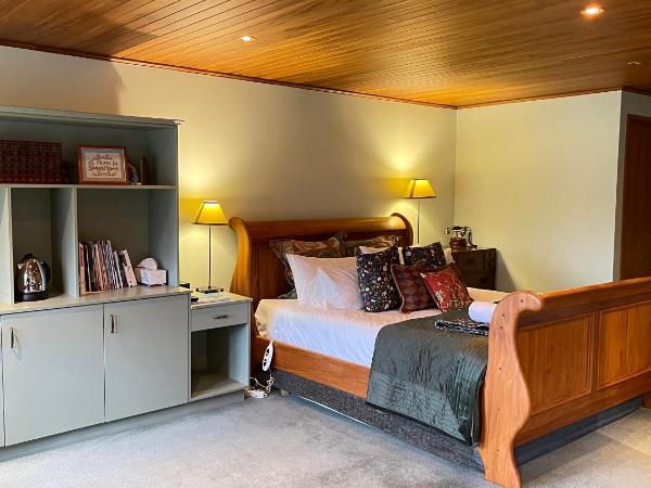 Pencarrow Boutique Lodge : photo 8 de la chambre suite avec vue sur lac