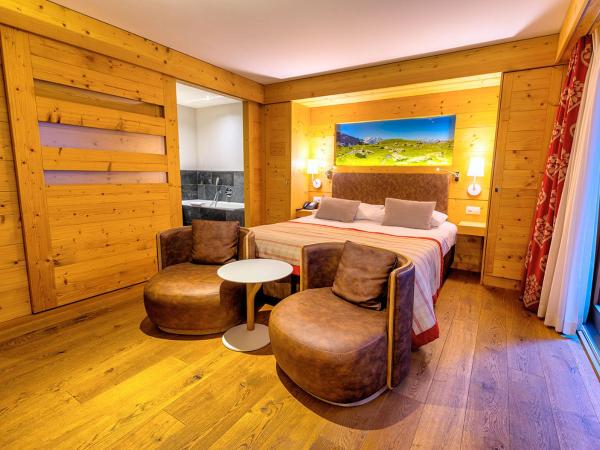 Nendaz 4 Vallées & SPA 4* Superior : photo 8 de la chambre chambre double classique