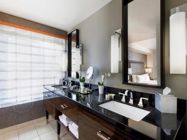 Colcord Hotel Oklahoma City, Curio Collection by Hilton : photo 8 de la chambre suite lit king-size