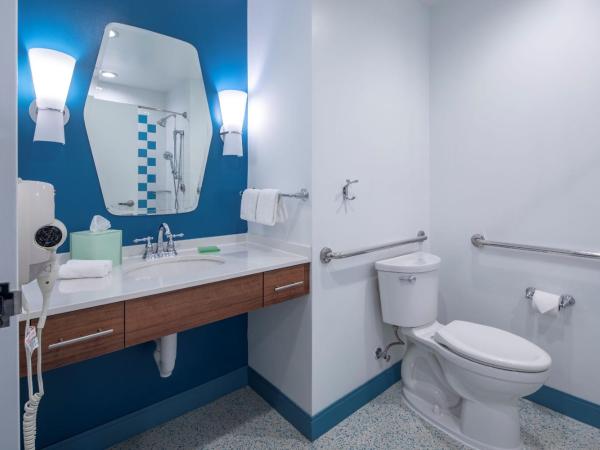 Universal's Cabana Bay Beach Resort : photo 4 de la chambre chambre standard avec douche accessible en fauteuil roulant (accès anticipé au parc inclus)