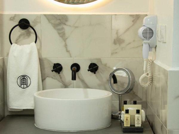 Hotel Roma 191 : photo 8 de la chambre suite standard