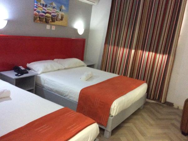 Champ de Mars B&B : photo 2 de la chambre chambre lits jumeaux standard