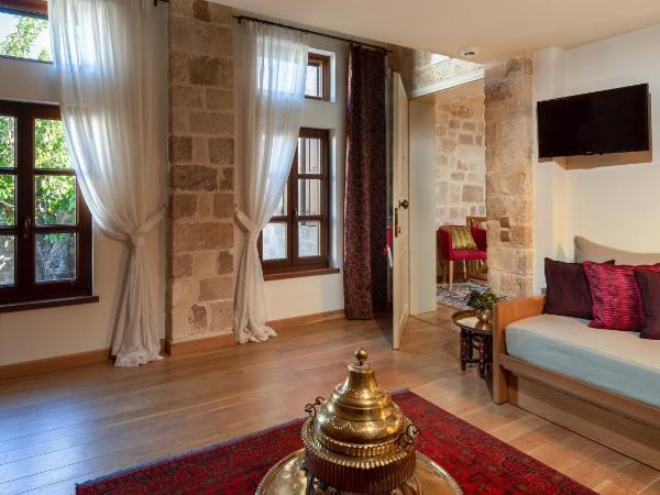 Kókkini Porta Rossa : photo 4 de la chambre suite supérieure – irini