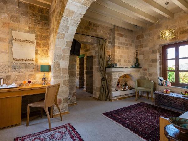 Kókkini Porta Rossa : photo 3 de la chambre suite premium – katina