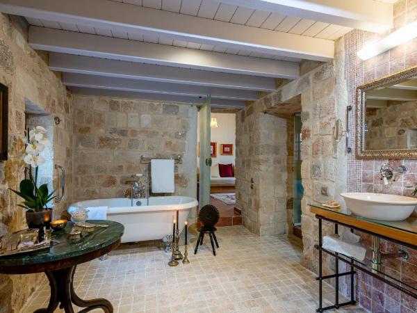 Kókkini Porta Rossa : photo 3 de la chambre suite senior – orhan