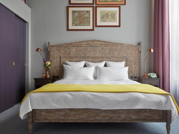 Pulitzer Amsterdam : photo 4 de la chambre suite de luxe (thème livre)