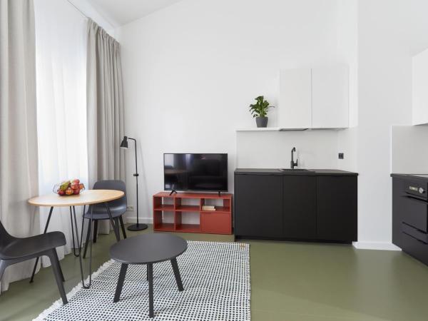 PLANTONIA Aparthotel : photo 4 de la chambre studio avec balcon 