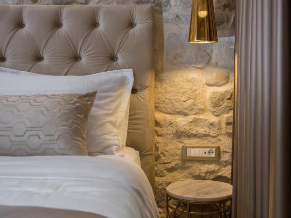 Le Premier Luxury Rooms : photo 6 de la chambre chambre double deluxe