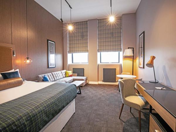 Sandman Signature Aberdeen Hotel & Spa : photo 3 de la chambre chambre 1 lit king-size standard avec canapé-lit