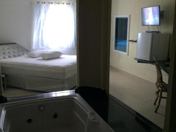 Cassino Motel : photo 5 de la chambre chambre double de luxe avec lecteur dvd