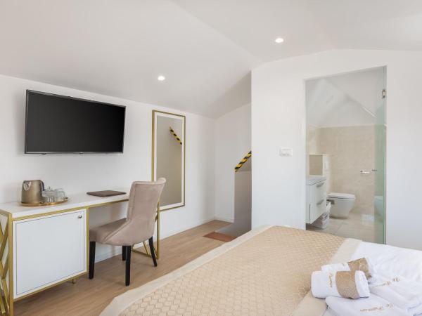 Le Premier Luxury Rooms : photo 6 de la chambre chambre double deluxe avec balcon