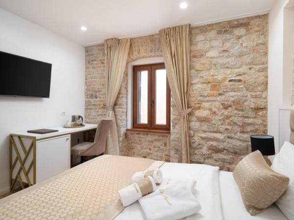 Le Premier Luxury Rooms : photo 2 de la chambre chambre double deluxe