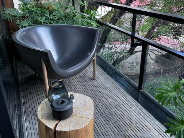 Brick Hotel Mexico City - Small Luxury Hotels of the World : photo 7 de la chambre suite avec terrasse 