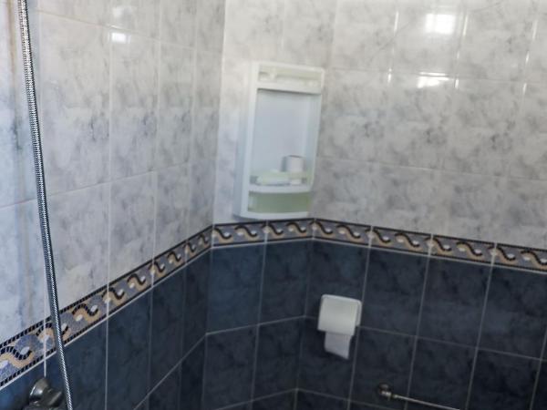 Surf Therapy Morocco : photo 1 de la chambre dortoir mixte de 4 lits