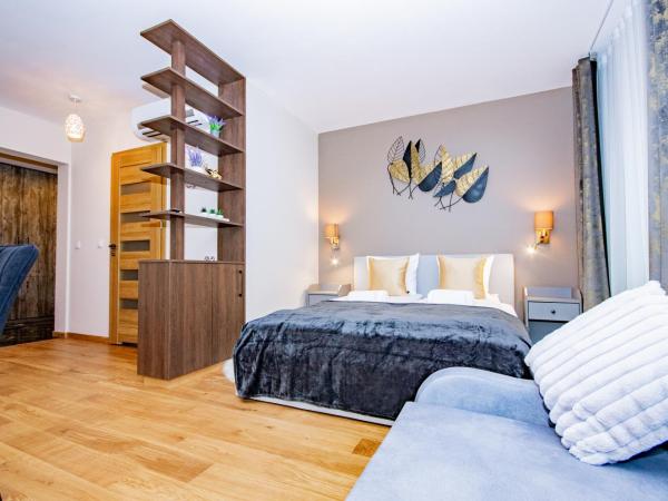 InPoint Apartments G15 near Old Town & Kazimierz : photo 1 de la chambre appartement avec balcon