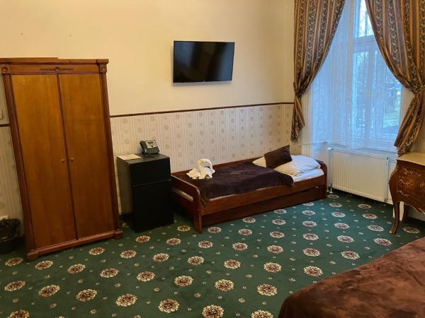 Hotel Klarinn Prague Castle : photo 3 de la chambre chambre triple deluxe