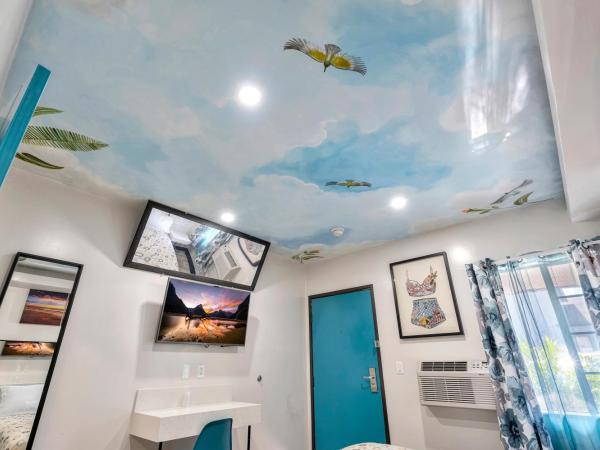 Royal Hawaiian Inn - Mid City, Los Angeles : photo 6 de la chambre chambre lit queen-size deluxe