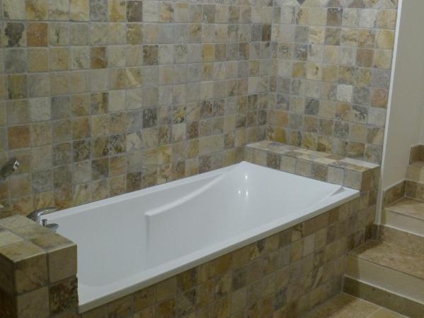 Le Mas d'Isnard : photo 1 de la chambre grande chambre double ou lits jumeaux