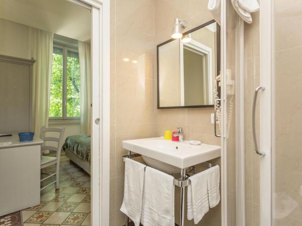 The Leoncino Hotel : photo 4 de la chambre chambre triple supérieure