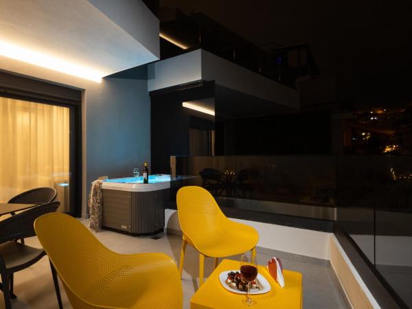 LUX&EASY Athens Metro Suites : photo 3 de la chambre suite 1 chambre avec jacuzzi