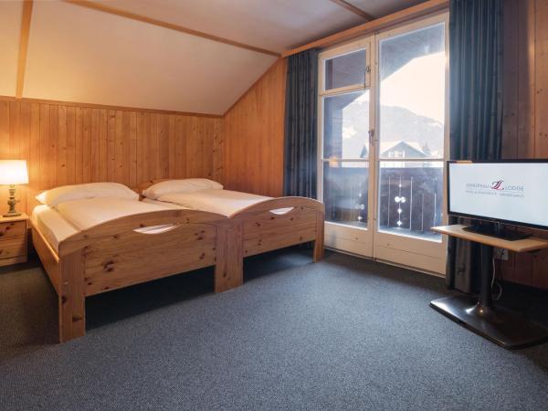 Jungfrau Lodge, Swiss Mountain Hotel : photo 4 de la chambre chambre quadruple avec salle de bains privative