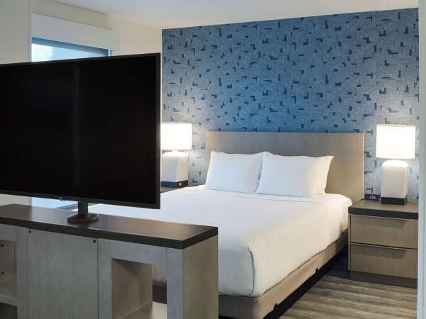 Hyatt House Columbus OSU Short North : photo 2 de la chambre king studio suite with kitchen and sofa bed