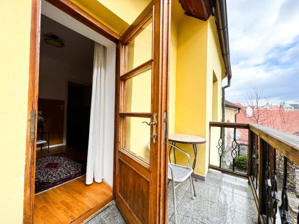 Hotel Konvice : photo 7 de la chambre chambre triple avec balcon