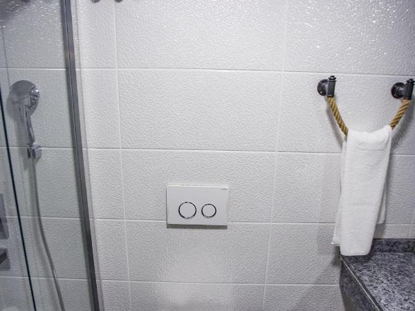 Istanbul Old City Colorful Houses Balat PETRION Hotel : photo 3 de la chambre suite junior