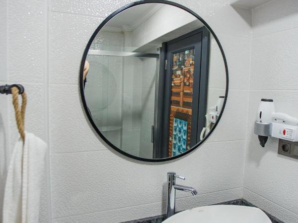 Istanbul Old City Colorful Houses Balat PETRION Hotel : photo 10 de la chambre chambre simple supérieure