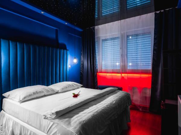 Hotel Aura Design & Garden Pool : photo 1 de la chambre chambre king avec accès piscine