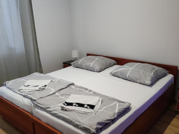 Hostel 36 : photo 3 de la chambre grande chambre lits jumeaux avec salle de bains