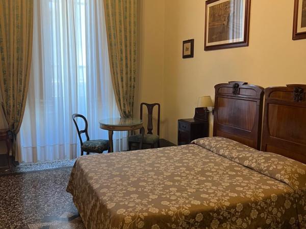 Hotel Villa Liana : photo 5 de la chambre chambre familiale
