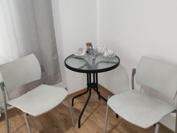 Hostel 36 : photo 8 de la chambre grande chambre lits jumeaux avec salle de bains