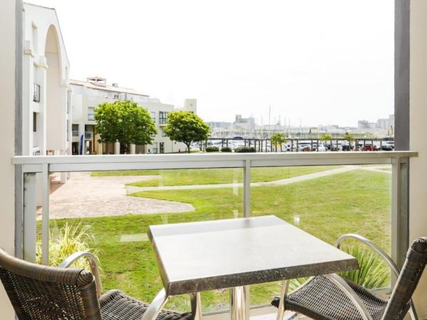 The Originals Boutique, Hôtel Admiral's, Les Sables-d'Olonne : photo 6 de la chambre chambre double - vue sur port