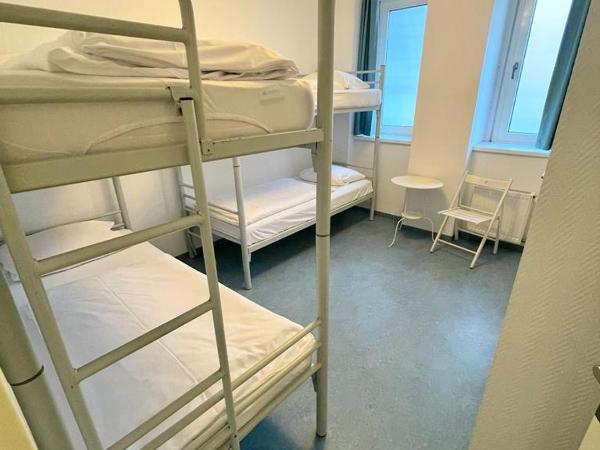 RixHouse Hostel : photo 3 de la chambre chambre quadruple avec salle de bains privative