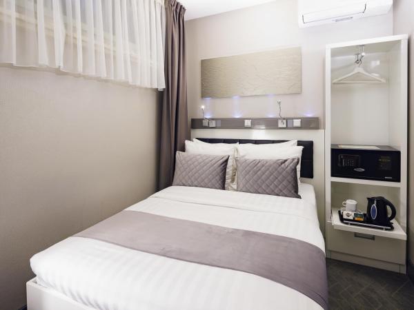 Hotel CC : photo 3 de la chambre chambre double souterraine sans vue