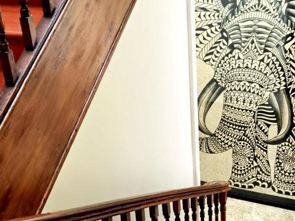 Monsenhor52 : photo 2 de la chambre chambre double avec salle de bains privative