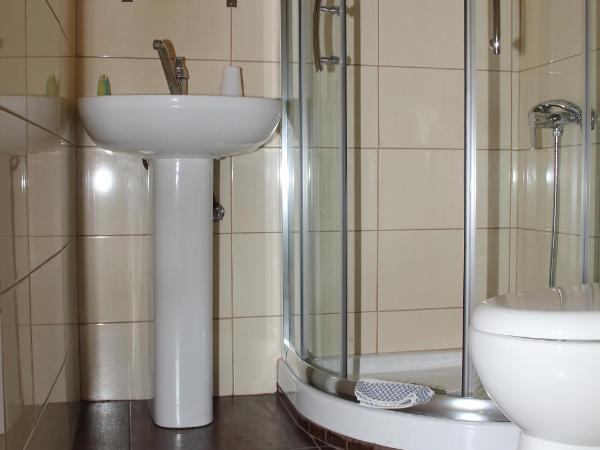 Rea Hotel : photo 4 de la chambre chambre triple standard